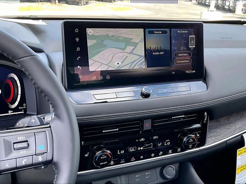 New 2026 Nissan Rogue Platinum image 6