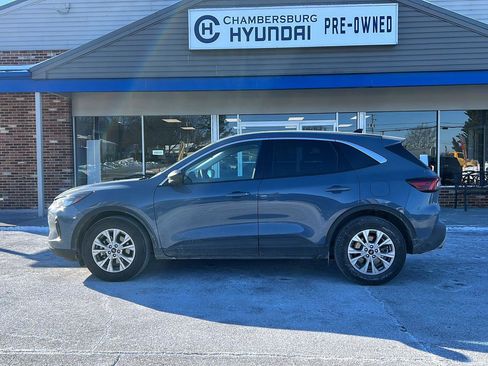 Used 2024 Ford Escape Active image 2