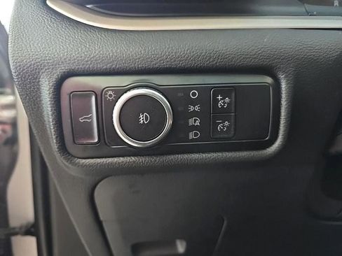 Used 2023 Ford Explorer XLT w/ Equipment Group 202A image 13