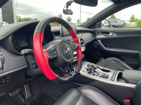 Used 2019 Kia Stinger GT2 RWD image 9