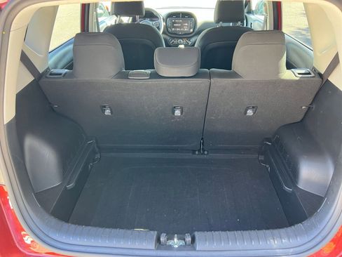 Used 2025 Kia Soul LX w/ LX Technology Package image 25