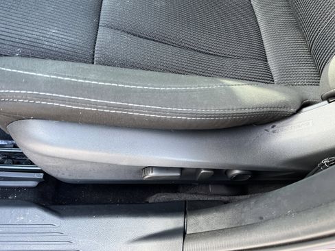 Used 2025 Subaru Legacy Premium image 16