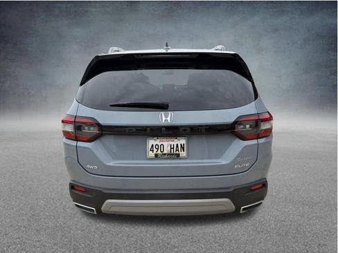 Used 2024 Honda Pilot Elite image 5
