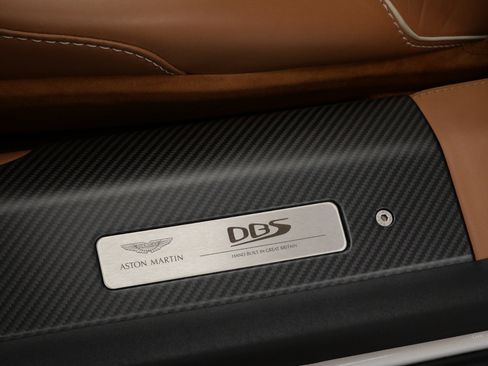 Used 2022 Aston Martin DBS Superleggera Volante RWD image 25