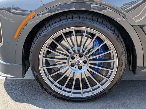 Certified 2025 BMW ALPINA XB7 AWD/4WD image 32
