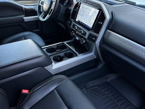 Used 2022 Ford F250 Lariat w/ Lariat Ultimate Package image 14