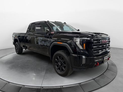 Used 2024 GMC Sierra 2500 AT4 w/ AT4 Premium Plus Package AWD/4WD image 4