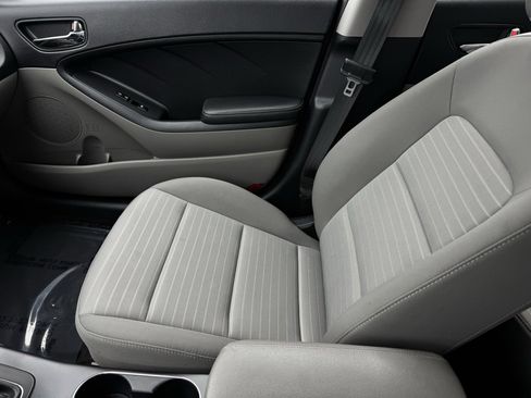 Used 2015 Kia Forte EX image 17