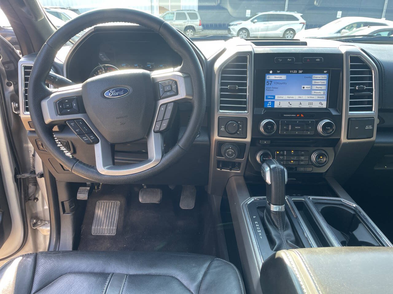 Used 2016 Ford F150 Platinum w/ Equipment Group 701A Luxury AWD/4WD image 37