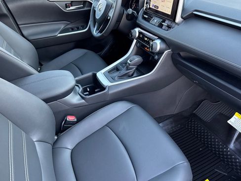 New 2025 Toyota RAV4 XLE Premium image 15