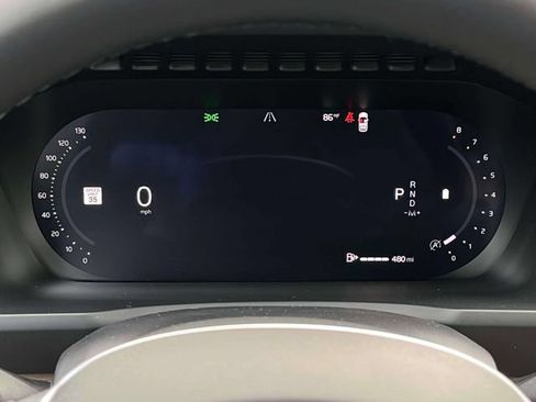 Used 2025 Volvo XC90 B5 Core AWD/4WD image 36