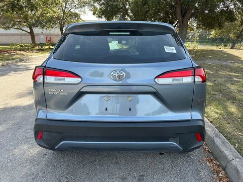 Certified 2024 Toyota Corolla Cross L image 4