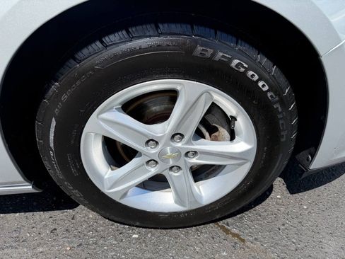 Used 2019 Chevrolet Malibu LS FWD image 6