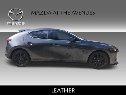 Certified 2025 MAZDA MAZDA3 Hatchback w/Premium Plus Pkg AWD/4WD image 5