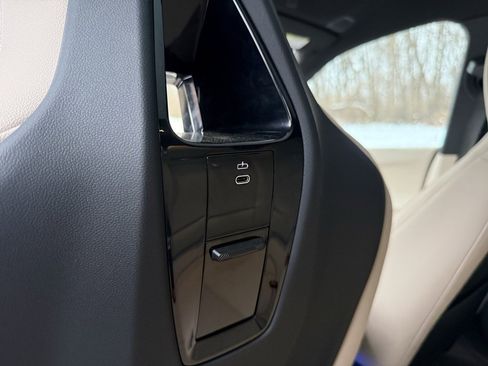 Certified 2024 BMW iX M60 image 26