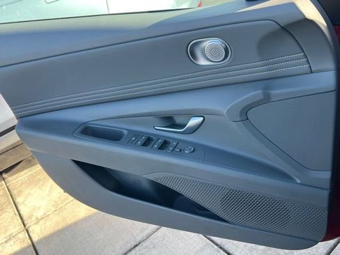 Certified 2023 Hyundai Elantra SEL w/ Convenience Package image 20