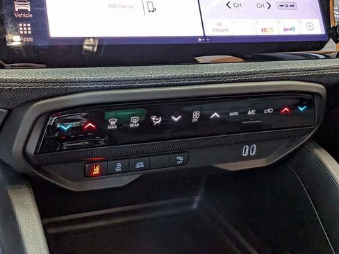 New 2026 Jeep Cherokee Laredo AWD/4WD image 11