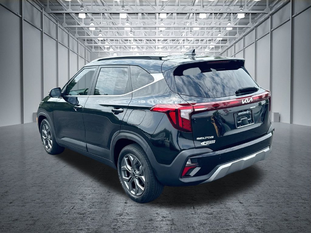 Used 2024 Kia Seltos S FWD image 5