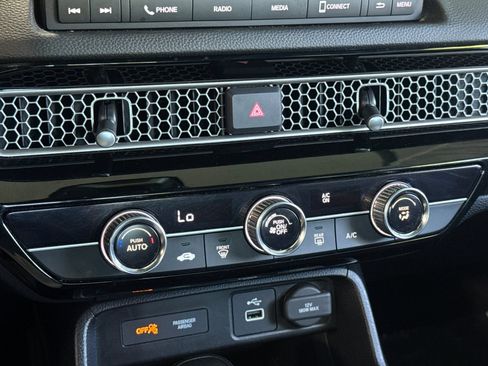 Used 2023 Honda Civic Sport image 19