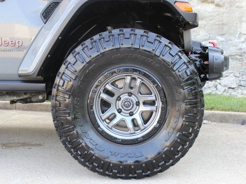 Used 2021 Jeep Gladiator Rubicon AWD/4WD image 37