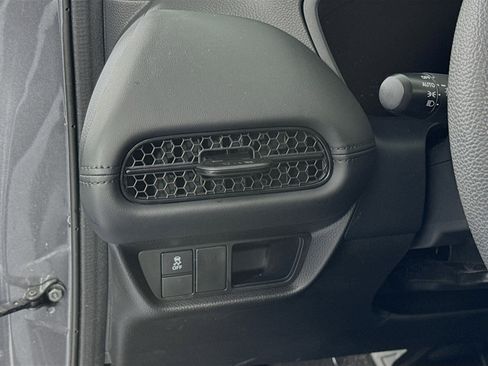 Certified 2023 Honda HR-V LX image 10