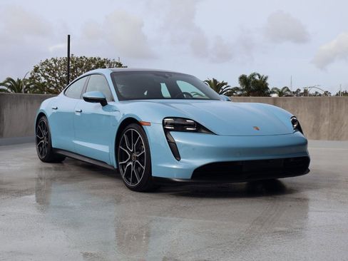 Certified 2024 Porsche Taycan image 7