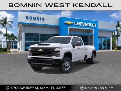 Used 2026 Chevrolet Silverado 3500 W/T AWD/4WD image 1