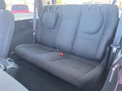 Used 2022 Jeep Wrangler Willys image 13