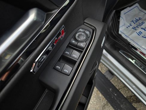 Used 2024 GMC Sierra 1500 AT4 w/ Technology Package image 15