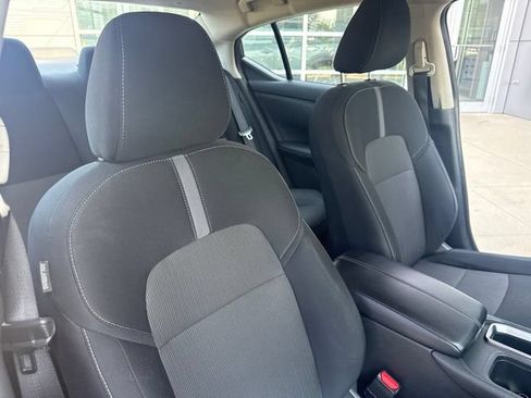 Used 2024 Nissan Sentra SV FWD image 31