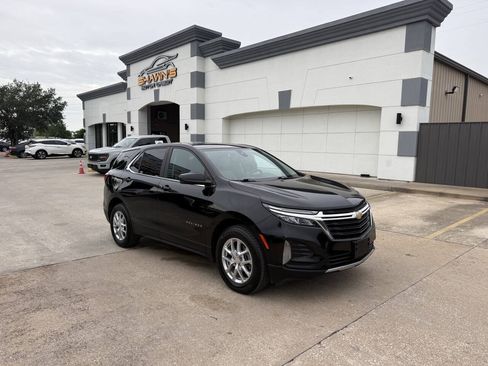 Used 2022 Chevrolet Equinox LT AWD/4WD image 2
