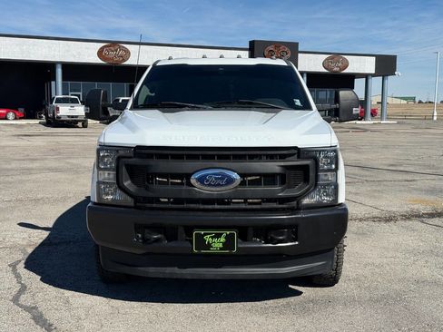 Used 2022 Ford F350 XL w/ Power Equipment Group image 2
