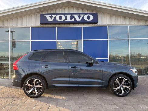Used 2024 Volvo XC60 B5 Ultimate w/ Protection Package Premier image 2