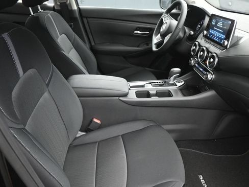 Used 2025 Nissan Sentra SV w/ All-Weather Package FWD image 11