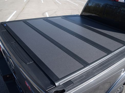 Used 2026 Ford F250 Lariat w/ Black Appearance Package image 27