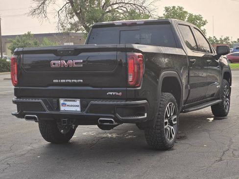 Used 2024 GMC Sierra 1500 AT4 w/ Technology Package AWD/4WD image 4