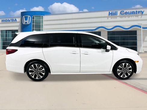 New 2026 Honda Odyssey Elite image 6