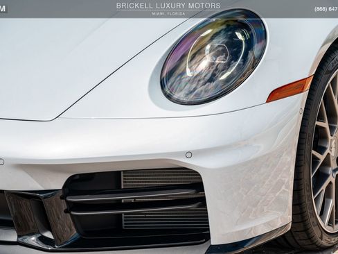 Used 2025 Porsche 911 Carrera RWD image 49