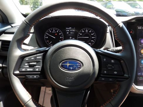 Used 2025 Subaru Crosstrek 2.5i Limited w/ Crosstrek Mirror Package image 16