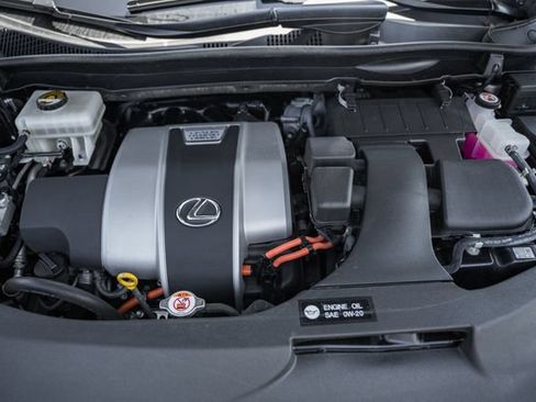 Used 2018 Lexus RX 450h AWD w/ Premium Package image 17