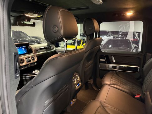 Used 2025 Mercedes-Benz G 63 AMG 4MATIC image 95