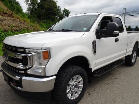 Used 2020 Ford F250 XL w/ STX Appearance Package AWD/4WD image 2
