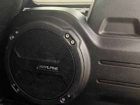 Used 2018 Jeep Wrangler Unlimited Sahara image 8