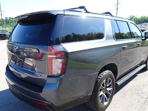 Used 2021 Chevrolet Suburban Z71 w/ Luxury Package AWD/4WD image 6