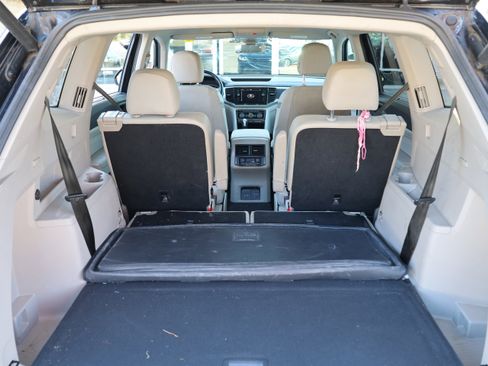 Used 2021 Volkswagen Atlas SEL Premium image 36