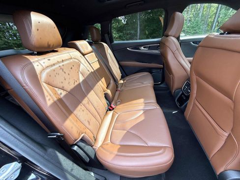 Used 2023 Lincoln Nautilus Reserve w/ Equipment Group 201A AWD/4WD image 29
