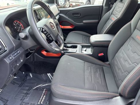 Used 2026 Nissan Frontier PRO-4X AWD/4WD image 12