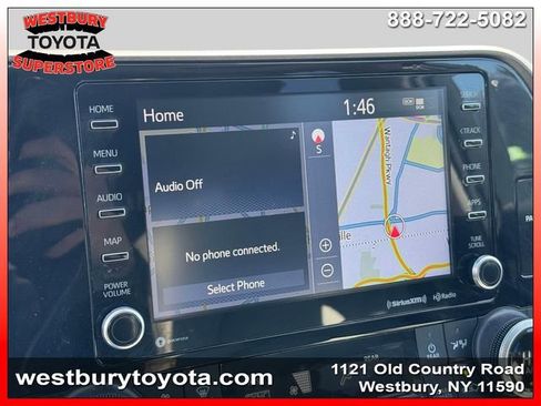 Used 2021 Toyota Highlander XLE AWD/4WD image 29
