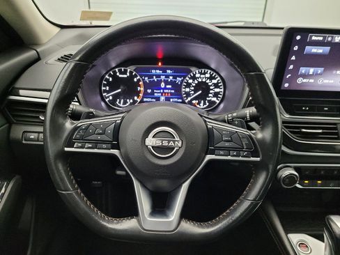 Used 2023 Nissan Altima 2.5 SR w/ SR Premium Package FWD image 22