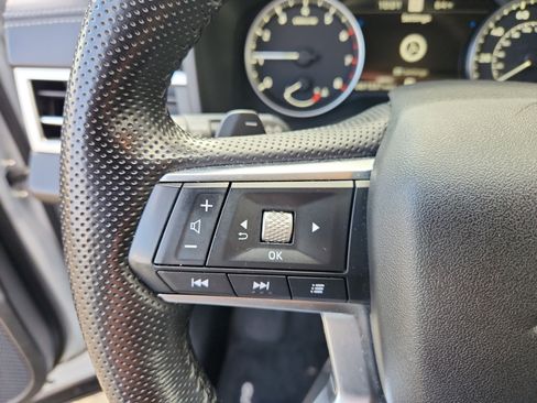 Used 2022 Mitsubishi Outlander SE image 18